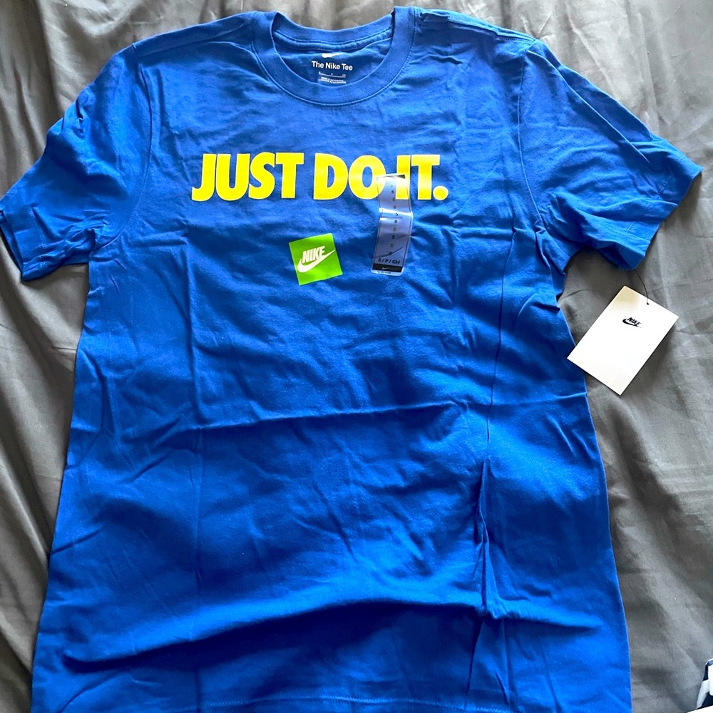 New Nike tee just do it